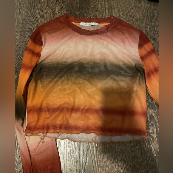 Rainbow mesh long sleeve with flare sleeves - Picture 1 of 2